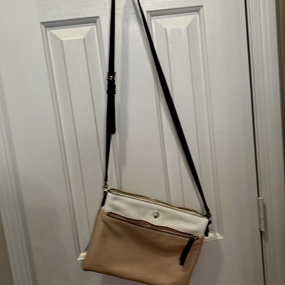 kate spade Handbags - Cute Kate Spade Crossbody purse